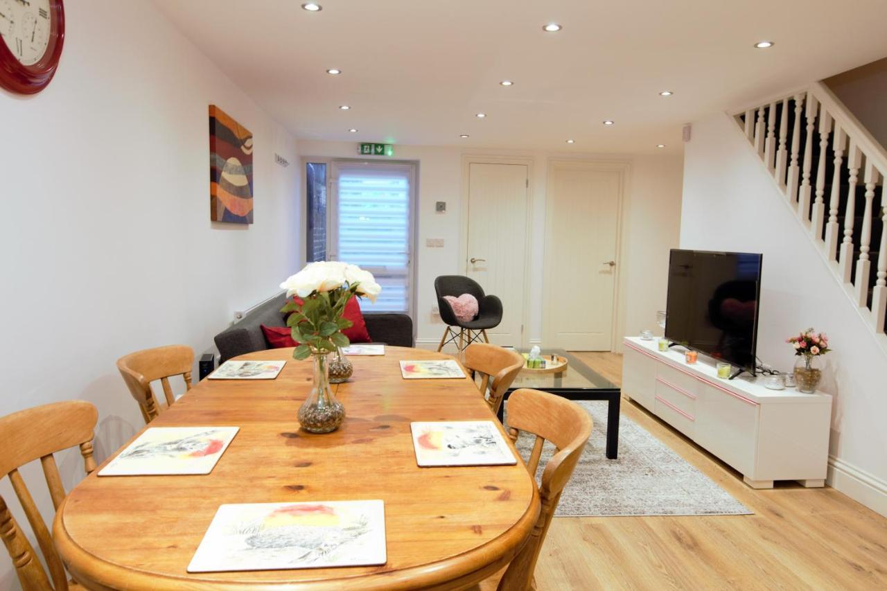 Stylish 2 Bedroom Apartment In The Heart Of Greenwich Londres Extérieur photo