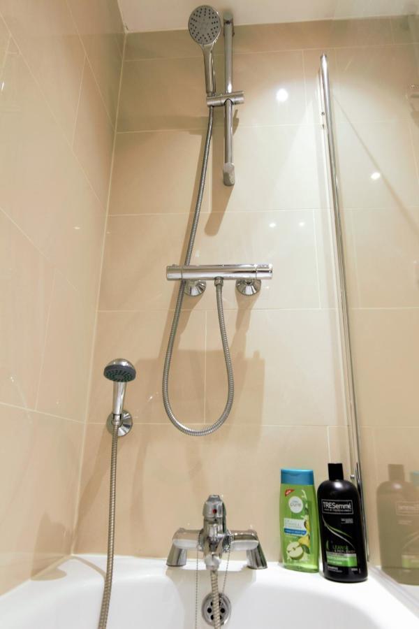 Stylish 2 Bedroom Apartment In The Heart Of Greenwich Londres Extérieur photo