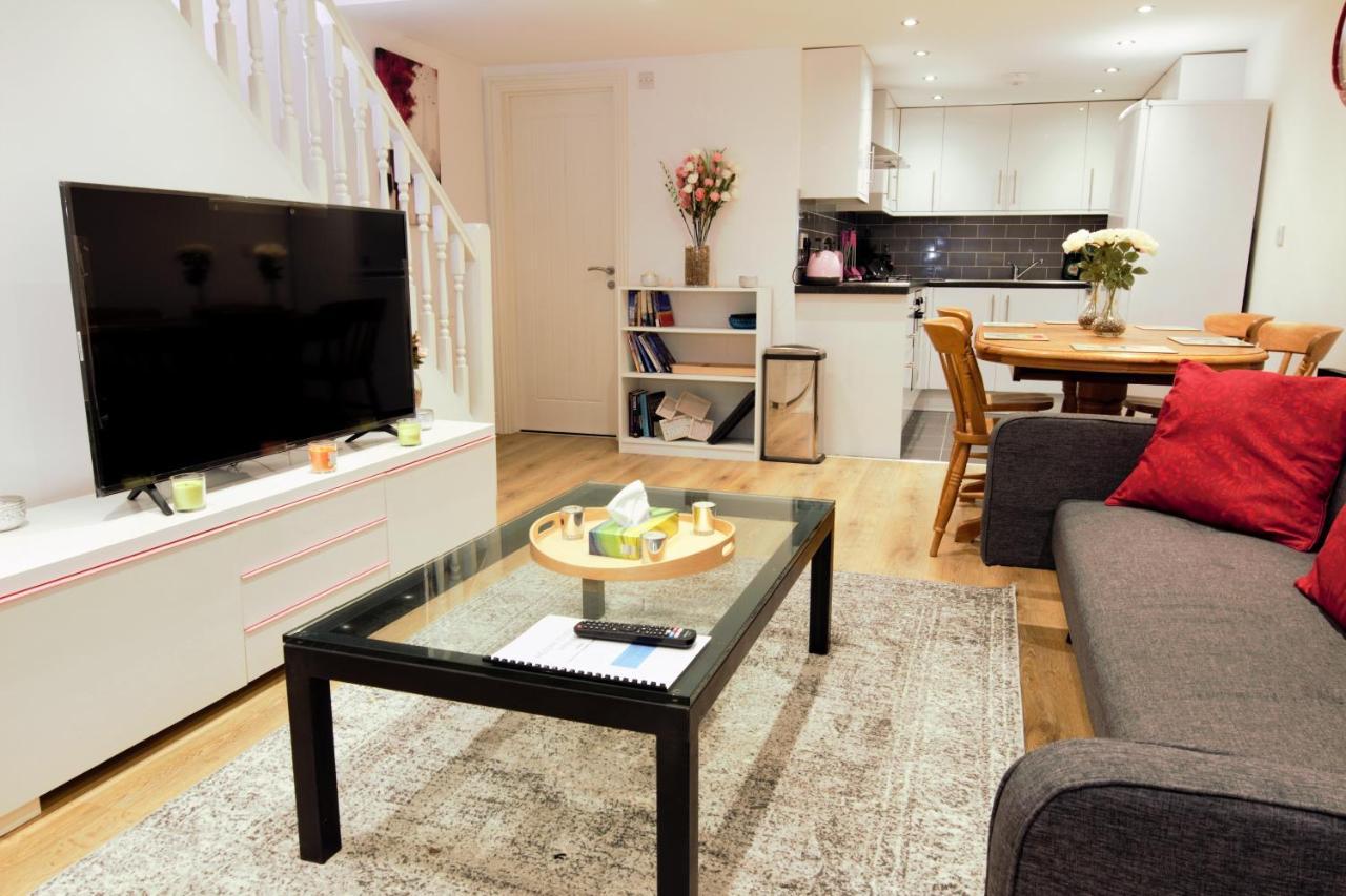Stylish 2 Bedroom Apartment In The Heart Of Greenwich Londres Extérieur photo